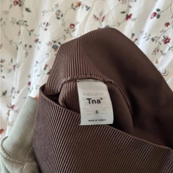 TNA Body Ribbed Shorts - Picture 3 of 3